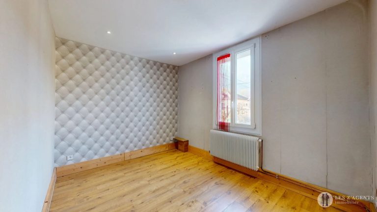 Maison 4 pièces 61 m² · à Le Pont de Claix · 61 m² · 75 000 €