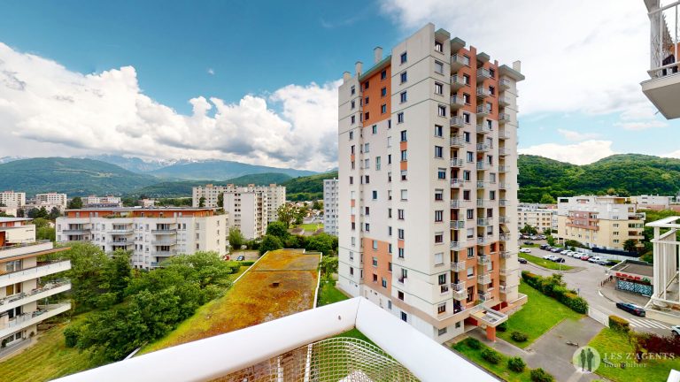 Appartement 5 pièces 97 m² · à Saint-Martin-d'Hères · 97 m² · 195 000 €
